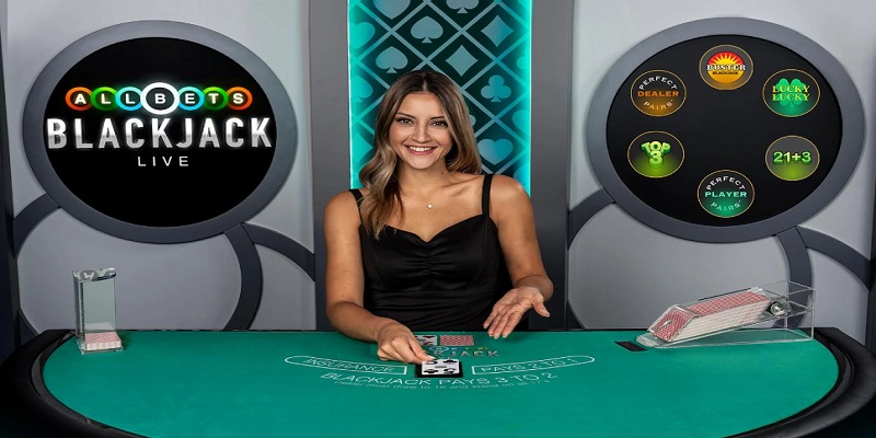 Thông tin về trò chơi, quy tắc chơi game được hiển thị rõ ràng